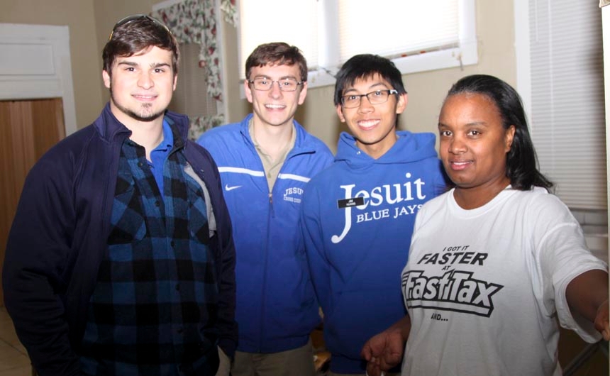 thanksgivingdrive_delivery_20131127_0038