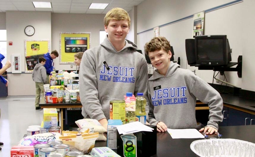 thanksgivingdrive_homerooms_20131127_0010