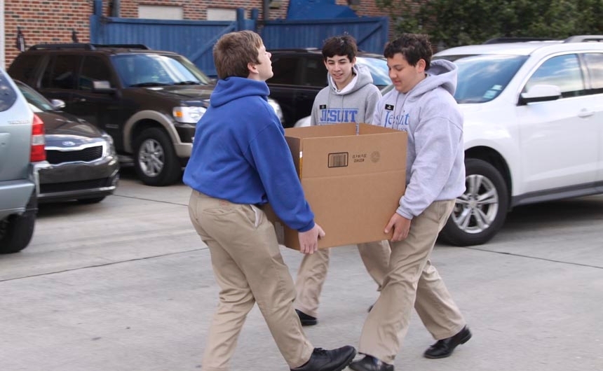 thanksgivingdrive_homerooms_20131127_0052