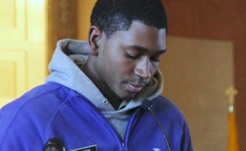 thanksgivingdrive_students_prayerservice_web_11272013_008