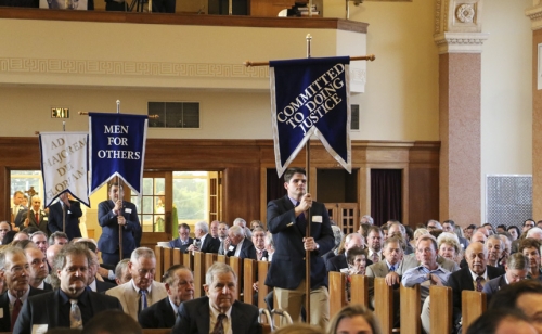 Alumni-Homecoming_20170930_Mass_016