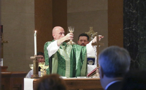 Alumni-Homecoming_20170930_Mass_067