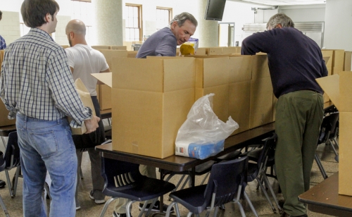 Alumni-Thanksgiving-Drive_20161122_Tuesday_011