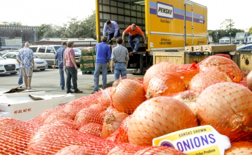 Alumni-Thanksgiving-Drive_20161122_Tuesday_024