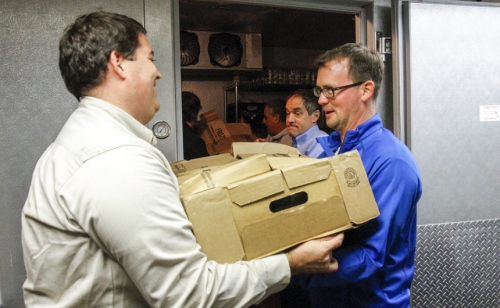 Alumni-Thanksgiving-Drive_20161123_Tuesday_035