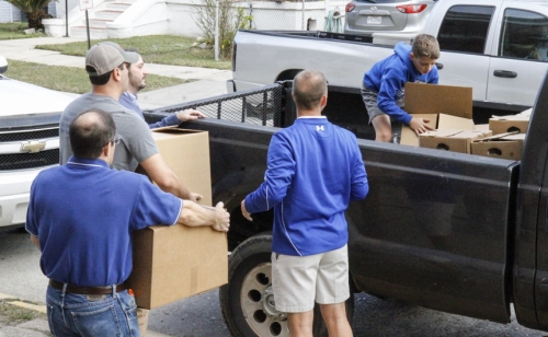 Alumni-Thanksgiving-Drive_20161123_Wednesday_048