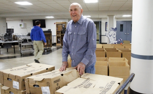 Alumni-Thanksgiving-Drive_20161123_Wednesday_054