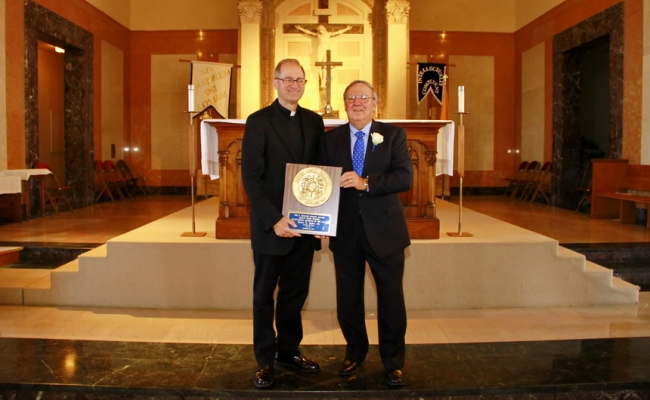 alumnus-of-the-year-2013_jim-ryder62_gallery1_102013_29