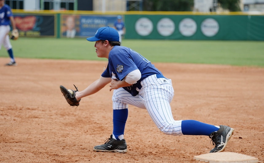 american-legion-2015_district-tourney_retif8vpeakebmw0_strout_06272015_06