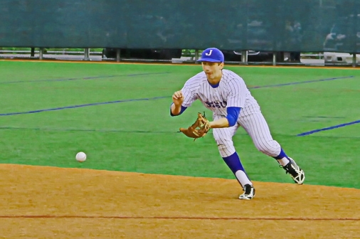 baseball_2013_state_playoffs_bidistrict_vsacadiana_050113_02