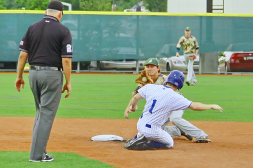 baseball_2013_state_playoffs_bidistrict_vsacadiana_050113_05