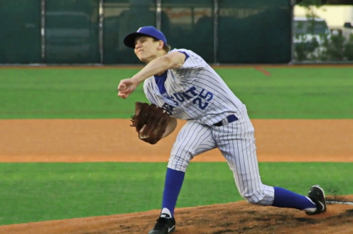 baseball_2013_state_playoffs_bidistrict_vsacadiana_050113_11