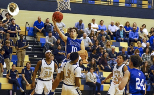 Basketball-vs-HC_20200114_16