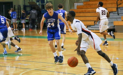 Newman-Tournament_20161209_John-Ehret013