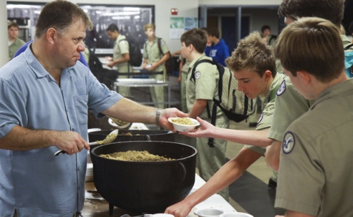 Student-Life_20160825_Big-Brother-Lunch_014