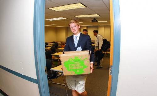 Book Day 2016_Seniors_Juniors_Sophomores_08092016_24