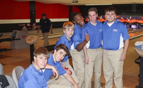 Bowling_20160321_Group-Candid01web