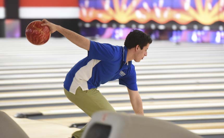 bowling_20150319_jhsvsbm_seniordaydsc_4498web