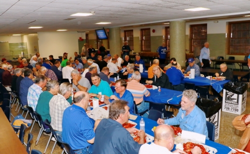 Crawfish Boil 68_69_70_JHS Cafeteria_03112016_01