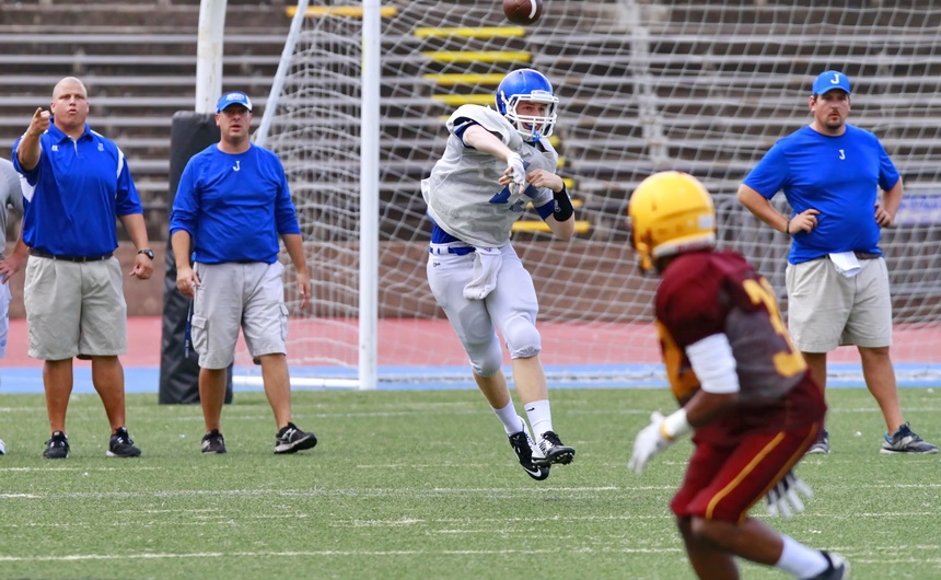 football-2014_scrimmage_jhsvmcdonogh_08212014_07