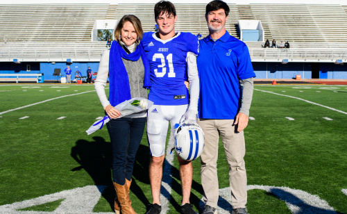 31_Jesuit_JR_103021_52622