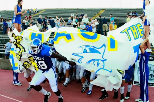 football_2012_jhs_v_holy_cross_gar_090712_03