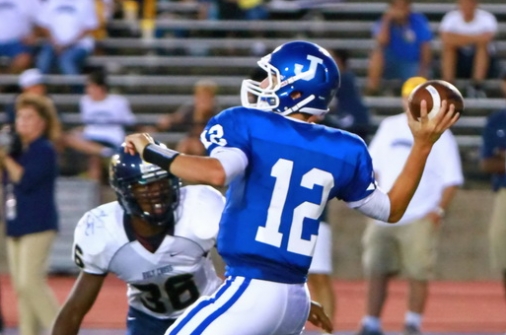 football_2012_jhs_v_holy_cross_gar_090712_06