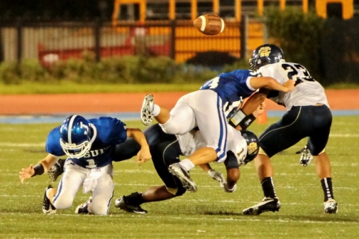 football_2012_jhs_v_holy_cross_gar_090712_11