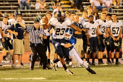 football_2012_jhs_v_holy_cross_gar_090712_12