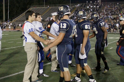 football2013_gar_jhsvhc_honorees_halftime_20131011_008