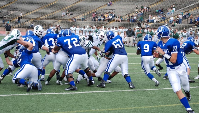 football2013_jhs-vs-shaw_101913_272web