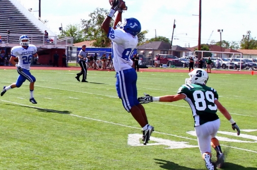 football_2012_jesuit_v_shaw_091512_14
