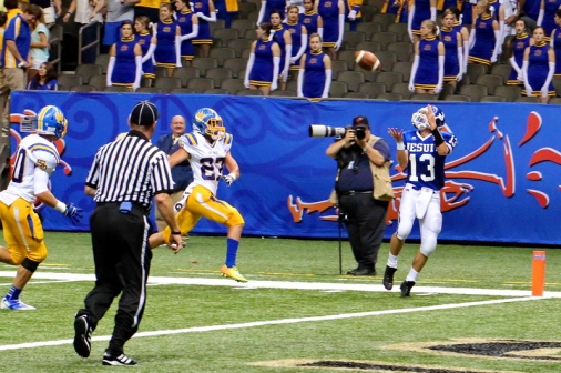 football-2013_jhsvstpauls_superdome_091313_09