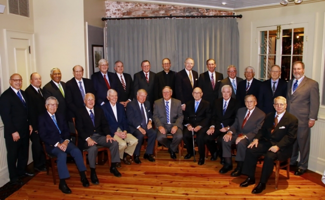 alumnus-of-the-year-2013_jim-ryder62_dinner_gallery2_102313_01