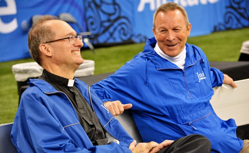 faces-in-the-championship-game-crowd_08