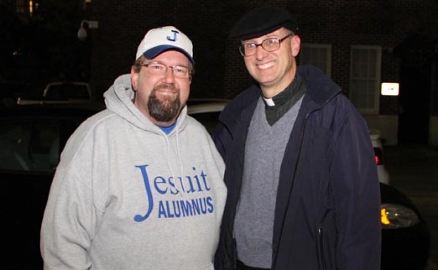 thanksgivingdrive_alumni_turkeys_20131126_0002