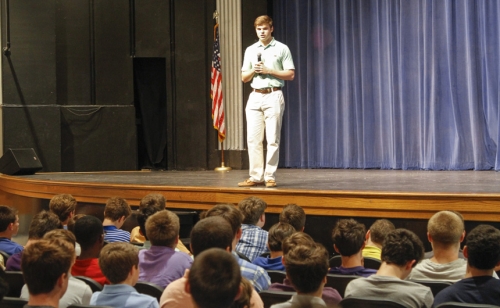 Retreats_20160827_Freshman-Retreat_014