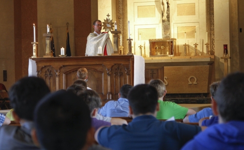 Retreats_20160827_Freshman-Retreat_032