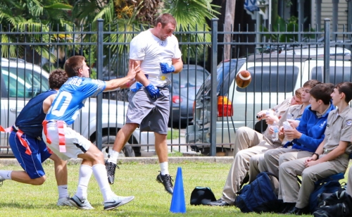 Senior Faculty Football_092442015_09