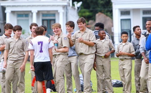 Senior Faculty Football_092442015_28