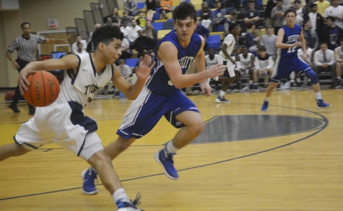 basketball_20160202_holycross_009