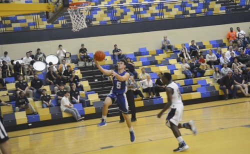 basketball_20160202_holycross_022