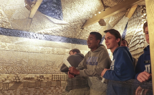 Junior-Class_20180427_Art-Field-Trip_067