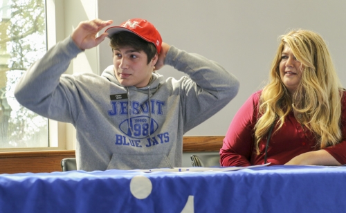 SigningDay_Football_20190206_062