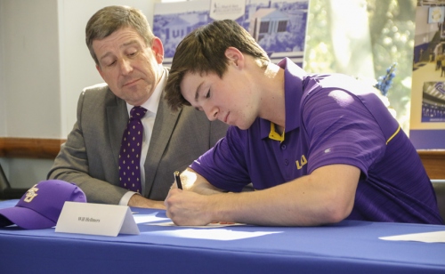 NCAABaseball-Signing_20191120_12