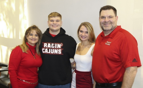 NCAA-Signing-Hazard_20191218_13