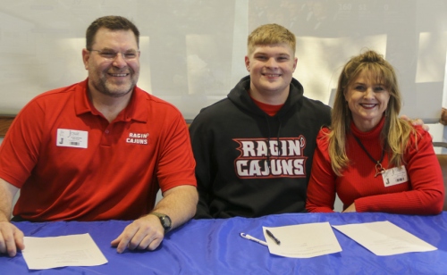 NCAA-Signing-Hazard_20191218_22