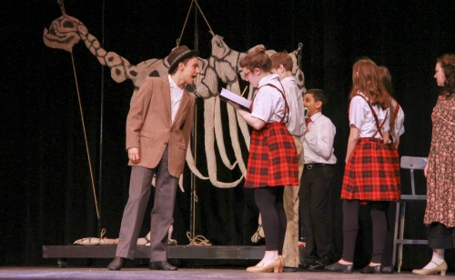 Phils_20160405_OnTheTown_Act1_0080web