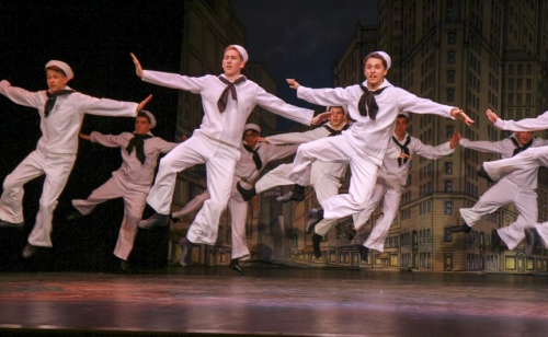 Phils_20160405_OnTheTown_Act1_0137web