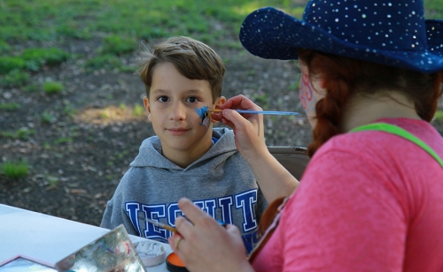 HolyCrossRivalryTailgate_20151002_009
